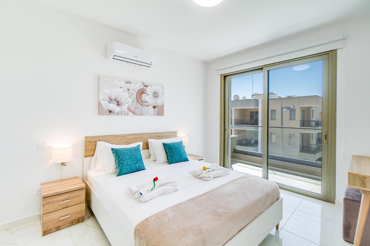 Adolina Apartments By Ezoria Villas Pafos Exterior foto